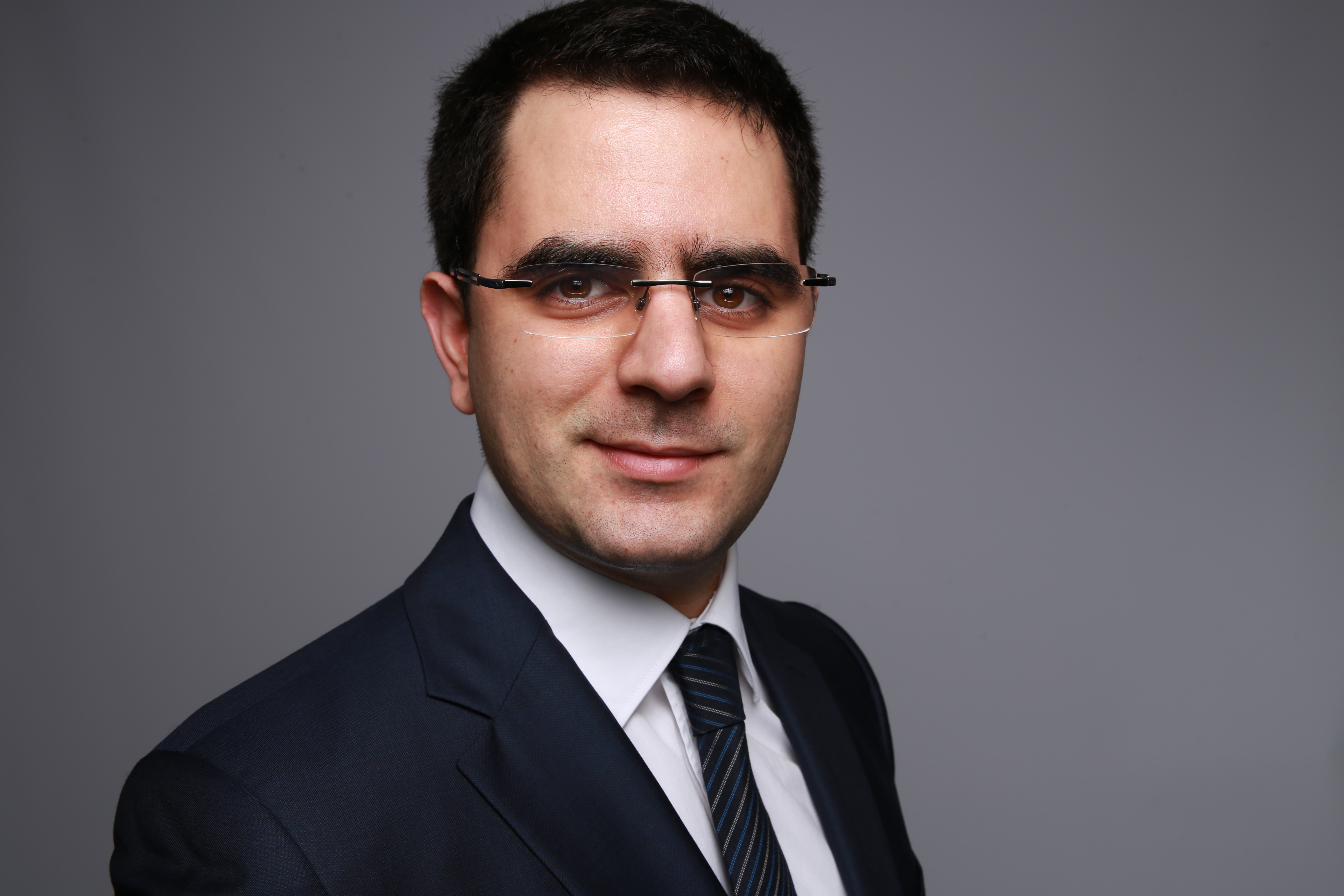 Mehdi BESBES Mehdi BESBES