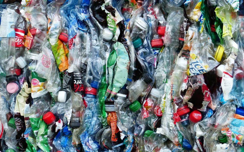 Emballages plastique : l'État propose des objectifs de réduction, de  réemploi et de recyclage